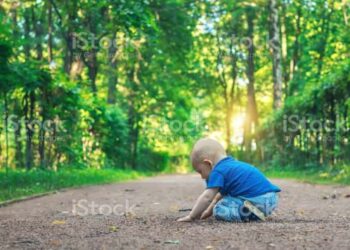 Jalan Kecil Serupa Anak Kecil