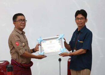 Pemerintah Daerah Lembata Terima Piagam Penghargaan dari Menkeu Atas Opini WTP LKPD 2021