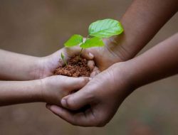 Memberi dari Kekurangan