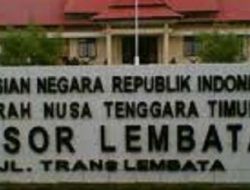 Diduga Lakukan Pencemaran Nama Baik, Oknum Mantan Polisi Diadukan ke Polres Lembata