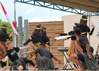 Panggung Kreasi untuk Orang Muda, Terima Kasih Buat PGRI Flores Timur