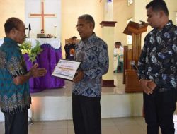 Safari Adventus, Bimkat Alor Sumbangkan 40 Sak Semen untuk Pembangunan Sarana Keagamaan