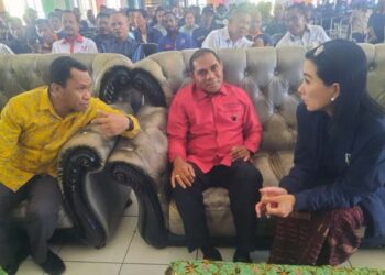 Bisik-Bisik Anton Hadjon, Julie Laiskodat dan Nani Betan