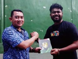 Wartawan di Flotim Terima Penghargaan Emas Antum dari Dandim 1624 Flotim