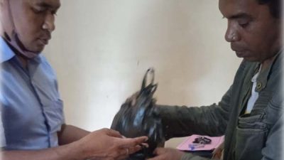 Serahkan Barang Bukti Pengeroyokan ODGJ di Lembata, Kuasa Hukum: Sudah Tahap Penyidikan