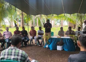 Penguatan Kapasitas Sekretariat Panwaslu, Bawaslu Laksanakan Bimtek di Pantai Woi Pedan