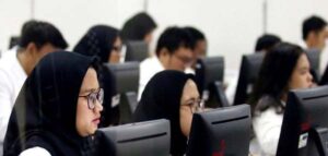 Pemerintah Condong Atasi Guru dan Nakes, Honorer K2 Tenaga Administrasi Heran 