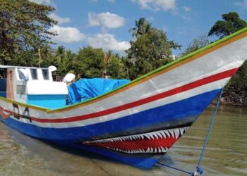 Piter Da Silva Pakai”Cenayang” Cari Kapal D4, Polres Flotim Sudah Bekerja Maksimal