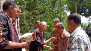 Gandeng Lukman Riberu, Zakarias Paun Maju di Pilkada Flores Timur 2024