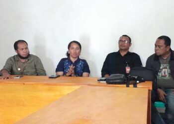 Kunjungi Panwaslu Kecamatan Atadei, Yuanita Wake: Perkuat Barisan, Kuasai Regulasi