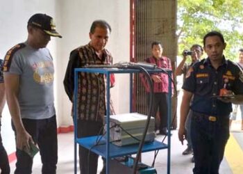 Tinjau Unit Layanan KIR, Doris Rihi Ajak Masyarakat Lakukan Uji Kendaraan di Larantuka