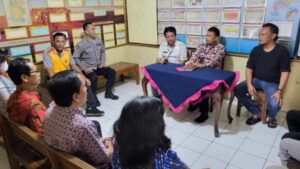 Ya Ampun!Dikira Hendak Menculik Siswa SMP, Penjual Galon Digiring ke Mapolres untuk Klarifikasi