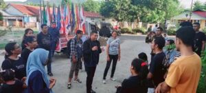 Sampaikan Aspirasi, Difabel Lembata Cegat Rombongan Kirab Pemilu 2024 KPU Lembata