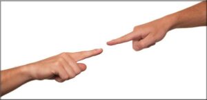 Sesama Pendosa tak Patut Saling Menuduh