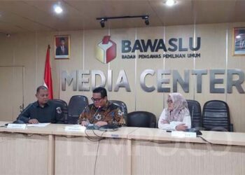 Pengamat Geram Gegara Aksi Bagi-Bagi Amplop Oleh Kader PDIP Dinilai Bawaslu Bukan Pelanggaran Pemilu