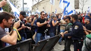 Tolak Rencana Netanyahu, Puluhan Ribu Warga Israel Lancarkan Aksi Demonstrasi