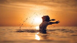 Lahir Kembali Dalam Air dan Roh