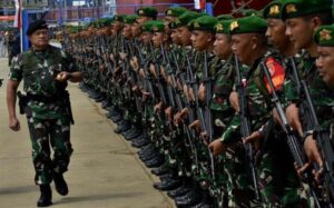 Buntut Gugurnya Pratu Arifin, TNI Kerahkan Kekuatan Tempur Maksimal Gempur KKB Papua