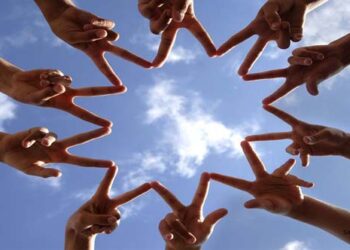 Bersatu Agar Tetap Berdiri Kokoh