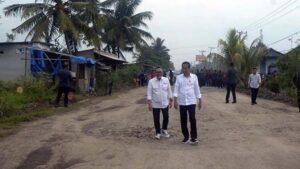 Presiden Siapkan Rp 32,7 Triliun untuk Perbaikan Jalan Rusak, Jokowi: Daerah tidak Mampu, Alihkan ke Pusat