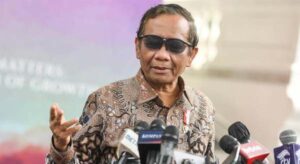 Klaim Denny Indrayana Soal Sistem Proporsional Tertutup Pemilu 2024 Cuma Hoax? Mahfud: MK Belum Putuskan