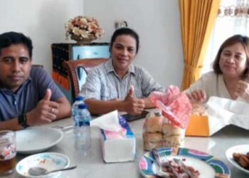 Jenazah Romo Gusty Disemayamkan di Gereja Katedral Larantuka, Besok Dimakamkan di Pekuburan Para Imam Reinha Rosari