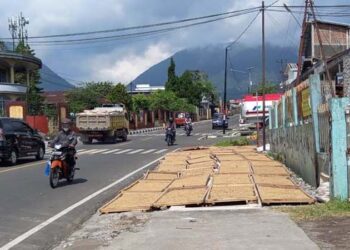 Menyoal Pemanfaatan Trotoar