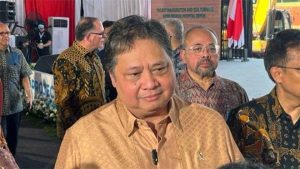 Agung Laksono Persilahkan Ridwan Kamil Dampingi Ganjar Pranowo, Airlangga: Belum Dibahas