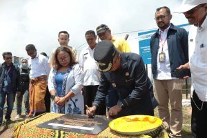 Bupati Timor Tengah Selatan Resmikan Teknologi Sederhana Pengubah Udara Jadi Air