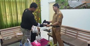 HLF Berikan Kostumnya untuk Mantan Penjabat Bupati Lembata, Marsianus Jawa: Siapkan Konser di Kota Kupang