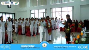 Jelang Wisuda, 81 Lulusan Prodi Kebidanan Unika Santu Paulus Ruteng Ikrarkan Sumpah Bidan