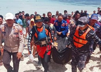 Setelah Gelar Ritual Adat, Karyawan PT Cendana IndoPearl Ditemukan Tim SAR Gabungan di Dasar Laut Loang