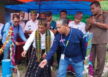 Bupati Manggarai Resmikan Sarana Air Bersih di Desa Wae Codi