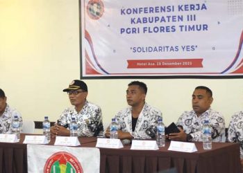 Ketua PGRI NTT Buka Kegiatan Konferensi Kerja III PGRI Kabupaten Flores Timur