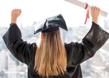 Kala Perempuan Terlibat di Ruang Politik (Sebuah Sisipan di Hari Ibu)