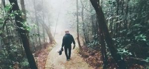 Bangun dan Berjalanlah