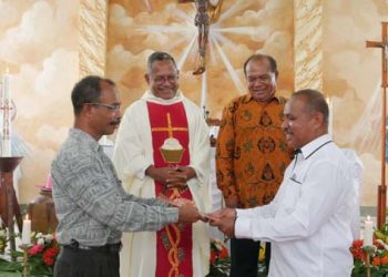 Dilantik Jadi Ketua DPP Hokeng, Gaspar Tukan Mohon Dukungan Umat