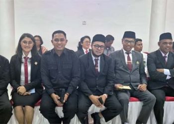 Di Peten Ina, Bawaslu dan KPU Saksikan Langsung Pelantikan 25 Anggota DPRD Lembata