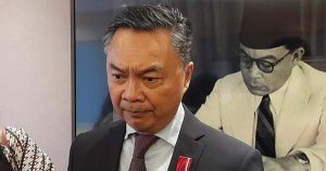 Tentang Pemecatan Jokowi dan Gibran dari PDIP, Dino Patti Djalal: Itu Karma Politik Bagi Jokowi