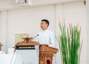 Renungan Tutup Tahun Frater Figa Dua dalam Misa di Gereja Wangatoa: YANG BERTELINGA, HENDAKLAH MENDENGARKAN