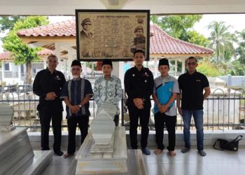 Yayasan Merah Putih Peduli Nyekar ke Makam RM Margono Djojohadikusumo, Kakek Prabowo