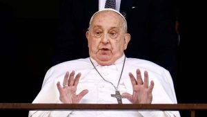 Paus Fransiskus ‘Menciptakan Kesulitan’