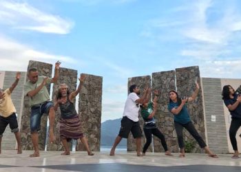 Malam Minggu Ini, Nara Teater Pentas “Ibu Tanah” di Taman Kota Lewoleba, Begini Penjelasan Sutradara