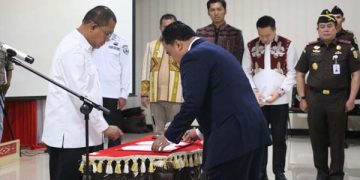 Gubernur Melki Lantik Direksi dan Komisaris Bank NTT, Bupati Lembata Ingatkan Skema Pembiayaan Mudah Diakses UMKM Lokal