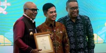 Angka Stunting Lembata Turun di Bawah Rata-Rata Propinsi, Bupati Kanis Terima Penghargaan Kemenkes RI