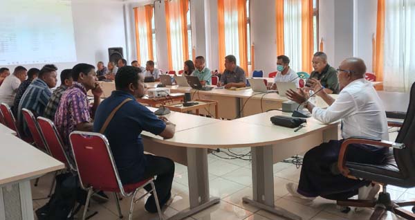 Percepat Bangun SPPG, Bupati Lembata Gelar Rapat Bersama 13 Kepala Desa Sasaran