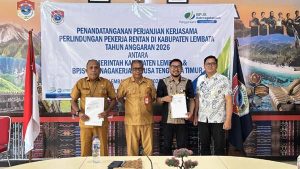 Pemkab Lembata dan BPJS Ketenagakerjaan Teken Kerja Sama Perlindungan Pekerja Rentan