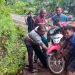 Warga Menderita, Akibat Jalan Penghubung Desa Demondei dan Desa Pandai Lumpuh Total