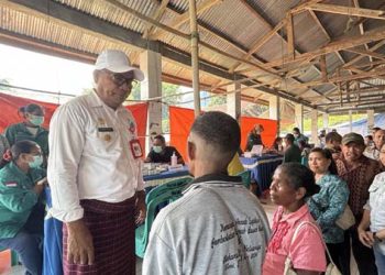 Bupati Lembata Tinjau Pemeriksaan Kesehatan Gratis di Pasar Hadakewa