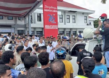 Bupati Lembata Dukung Penuh Aksi Demo Masyarakat Desak Percepatan Layanan Ferry